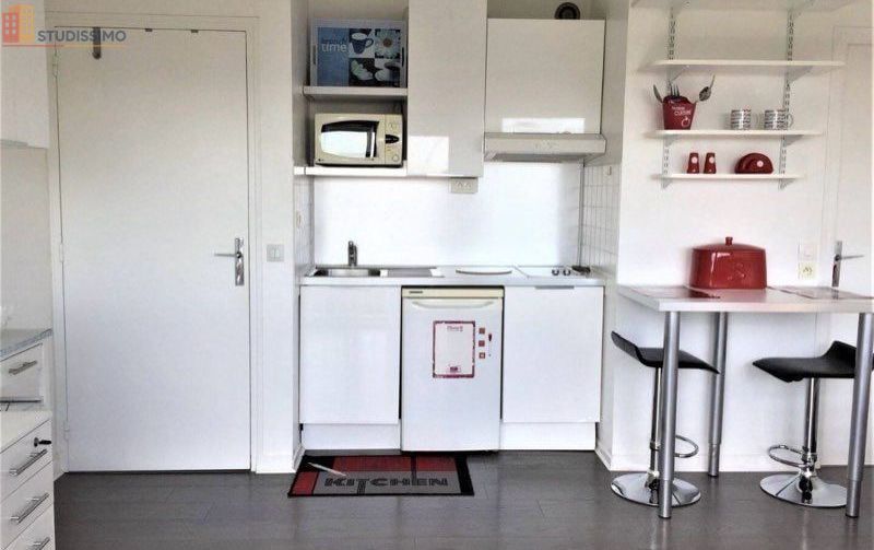 Studio meublé 22m² Lille centre - Lumineux, meublé - Photo 2