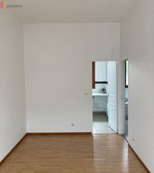 Studio 25m² Roubaix 59100 - Photo 3