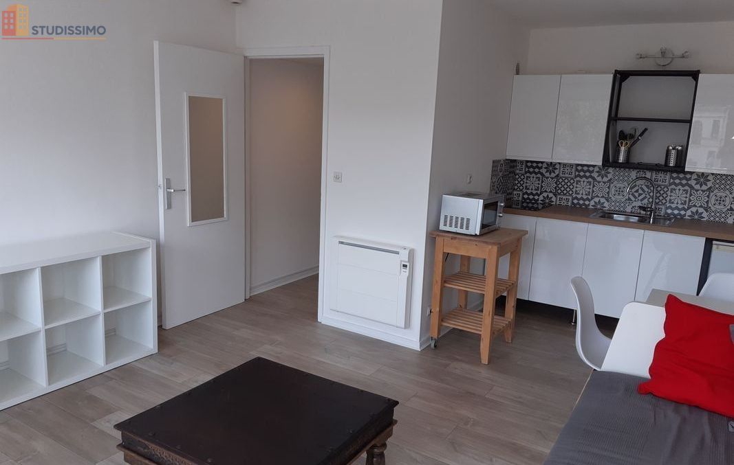 Studio 28m² Lille 59000 - Balcon, meublé - Photo 5
