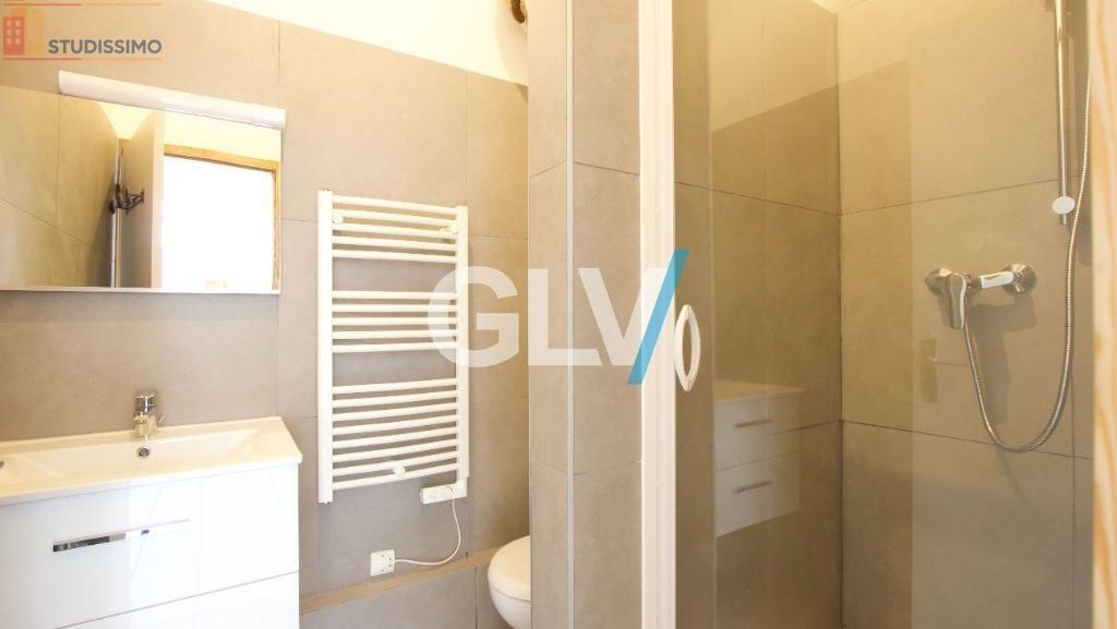 Studio 19m² Lille 59000 - Lumineux, 1er étage - Photo 3