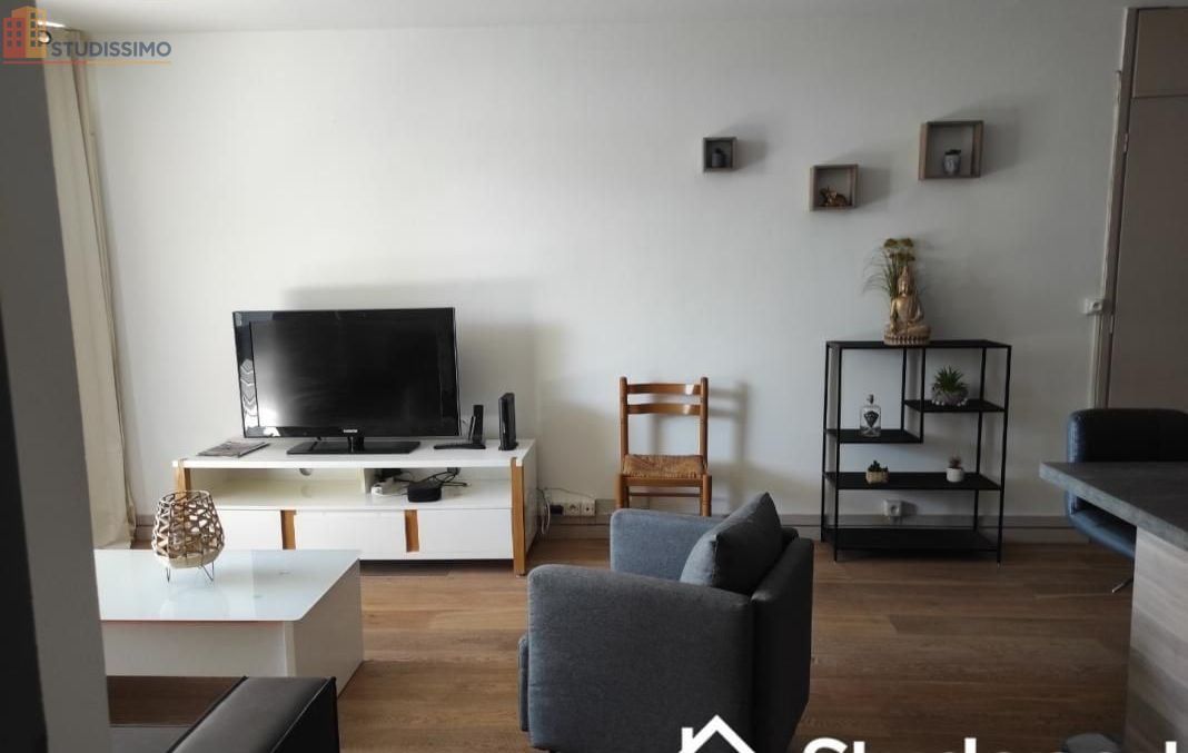 Studio à Croix
