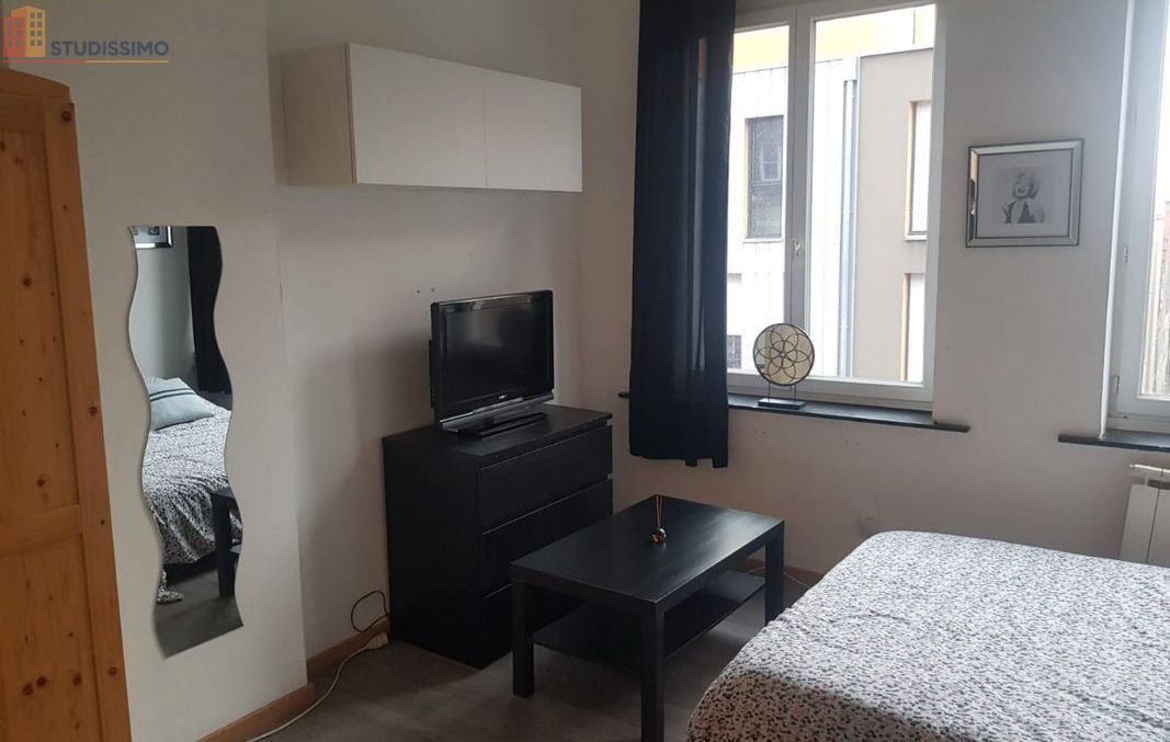 Studio meublé 17m² Roubaix 59100 - Grand, proche place - Photo 5