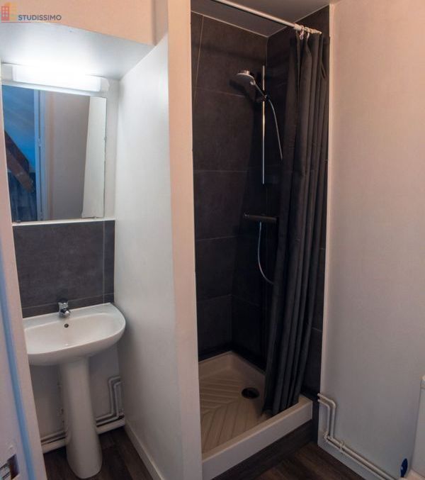 Studio 16m² Roubaix 59100 - Meublé, mezzanine - Photo 1