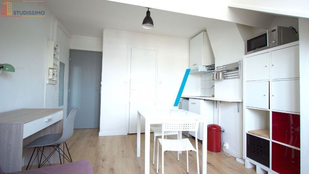 Studio meublé 14m² Lille 59000 - Lumineux, 3e étage - Photo 12