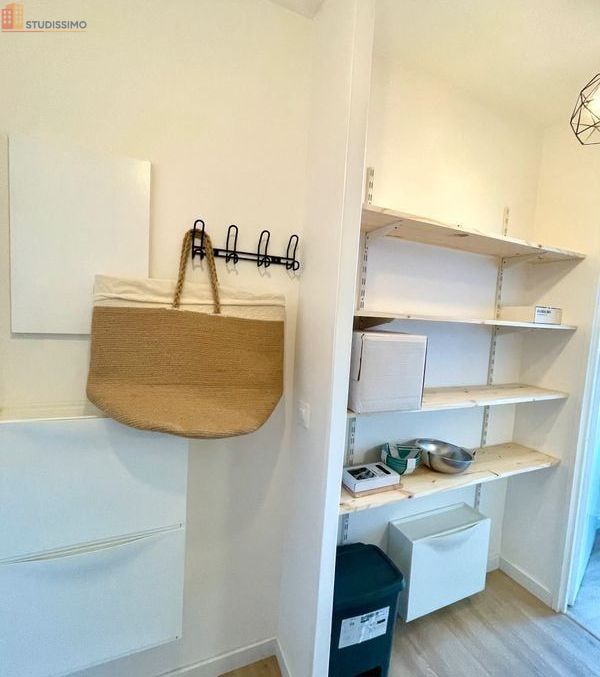 Studio meublé 21m² Lille centre - Rénové, secteur Grandes Écoles - Photo 2