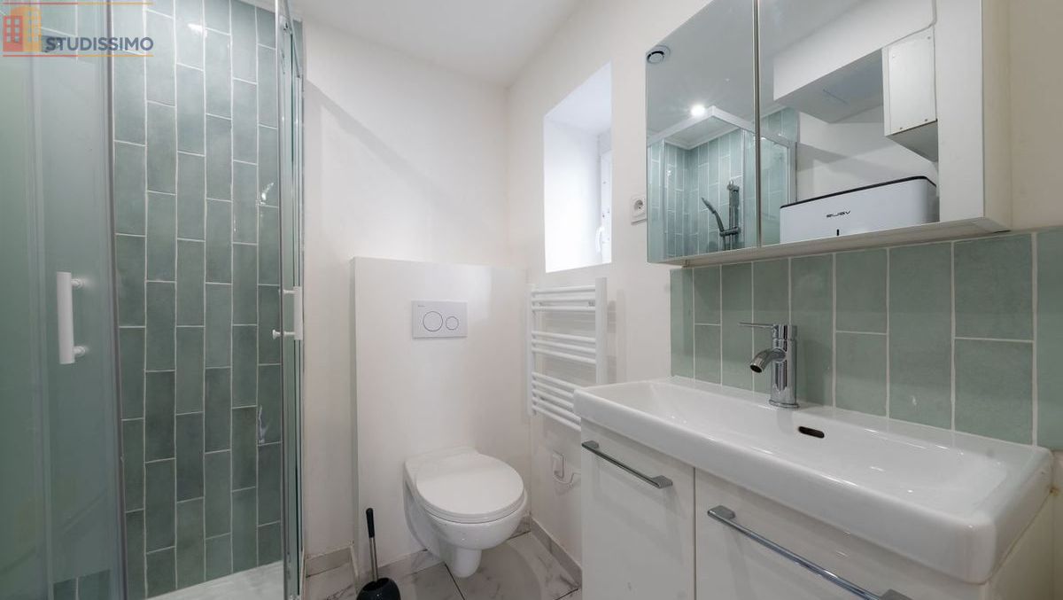 Studio meublé 36m² Lille 59000 - Meublé, DPE D - Photo 2
