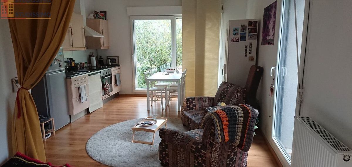 Studio 30m² Lille 59800 - Jardin, parking - Photo 2