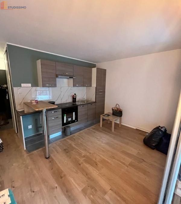 Studio 27m² Lille 59000 - Meublé, DPE D - Photo 2