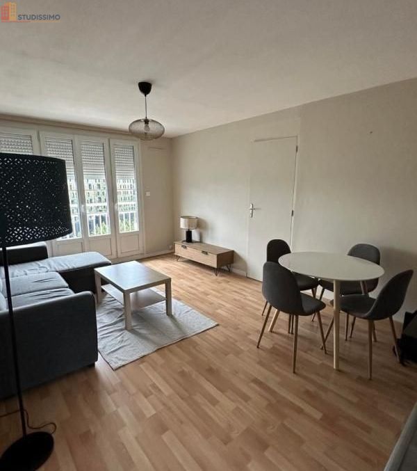 Studio meublé 10m² Lille 59800 - Meublé, étage élevé - Photo 1