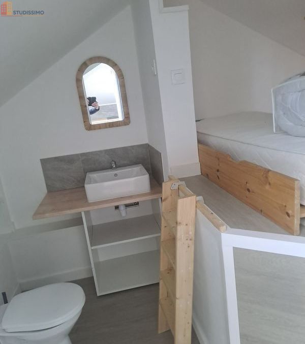 Studio meublé 9m² Aulnoy-lez-Valenciennes - Idéal étudiant, proche commodités - Photo 2