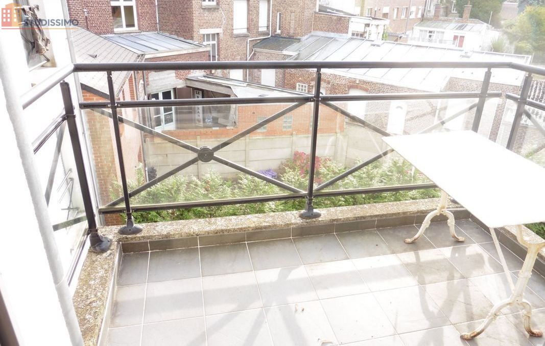 Studio meublé 21m² Valenciennes - Lumineux, 2e étage - Photo 3