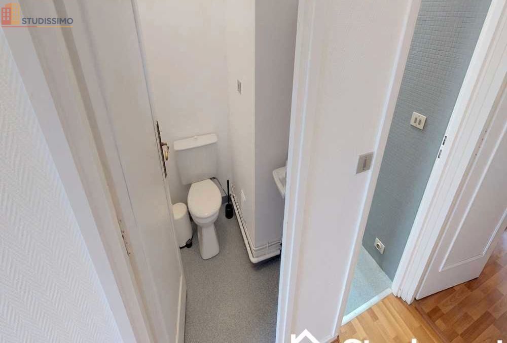 Studio meublé 11m² Lille 59800 - Lumineux, en étage élevé - Photo 1