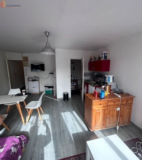 Studio 26m² Laon 02000 - Historique, 3e étage - Photo 1