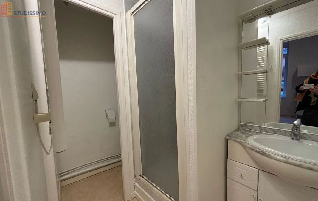 Studio meublé 21m² Roubaix - Meublé, DPE D - Photo 2