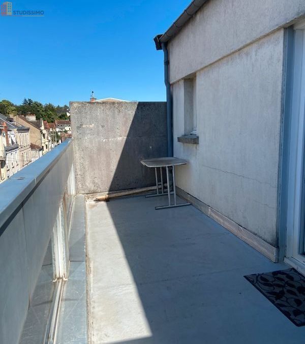 Studio 33m² Montluçon - Lumineux, dernier étage - Photo 2