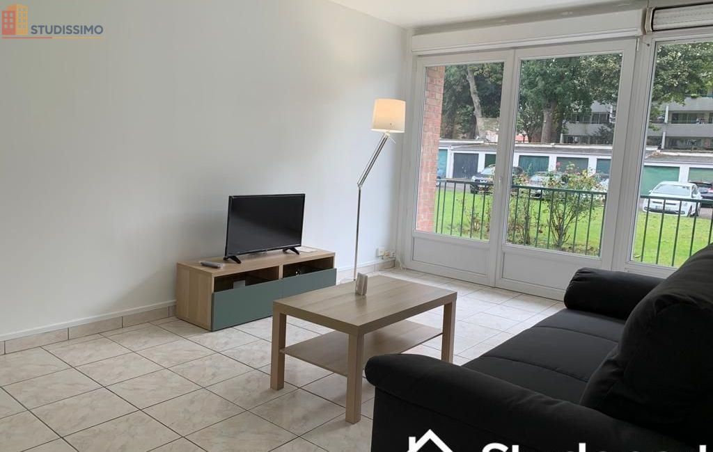 Studio meublé 11m² Lille 59800 - Meublé, calme - Photo 1