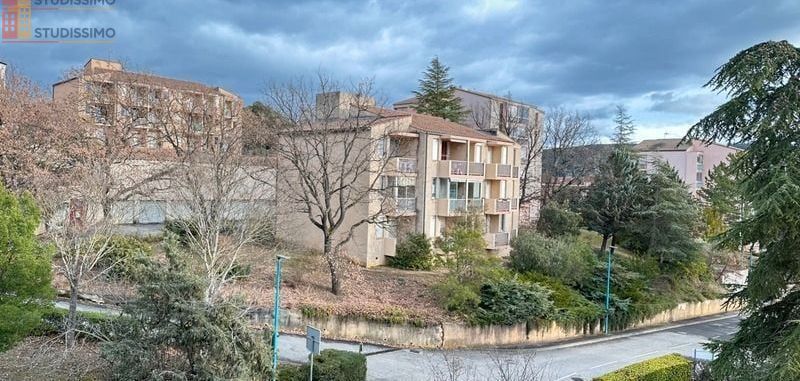 Studio 17m² Gréoux-les-Bains - Dernier étage, lumineux - Photo 1