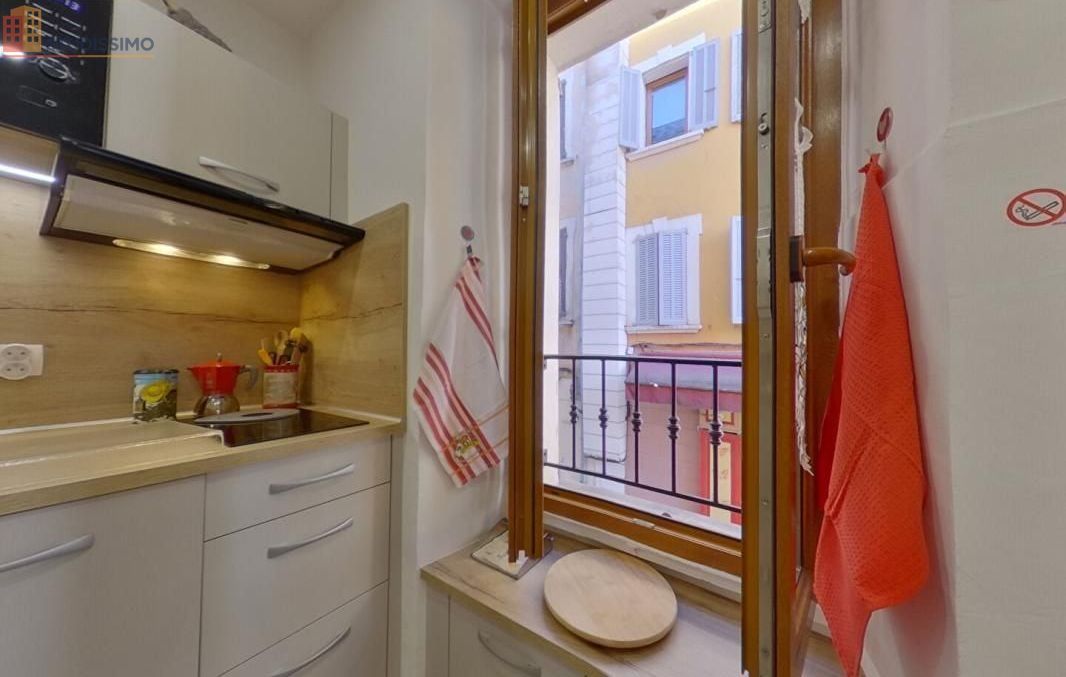 Studio 24m² Barcelonnette -aucune caractéristique mentionnée - Photo 1