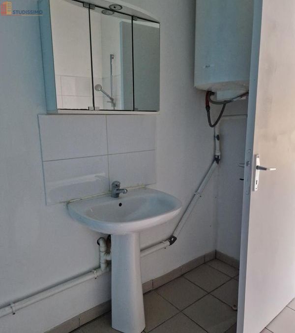 Studio 25m² Neuville-Saint-Rémy - CPE C - Photo 1