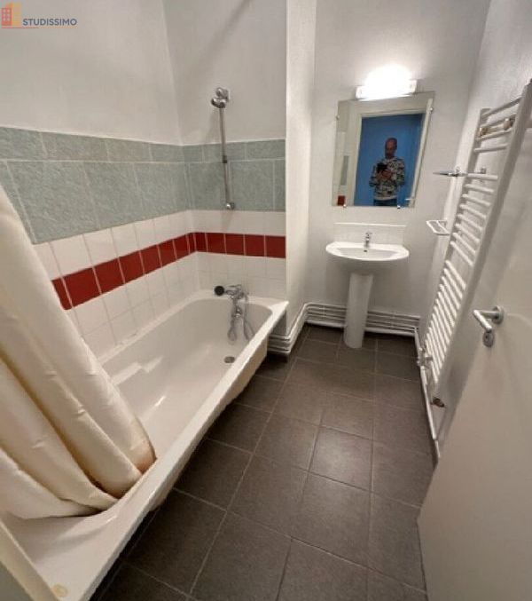 Studio 32m² Tourcoing - Lumineux, 2e étage - Photo 5