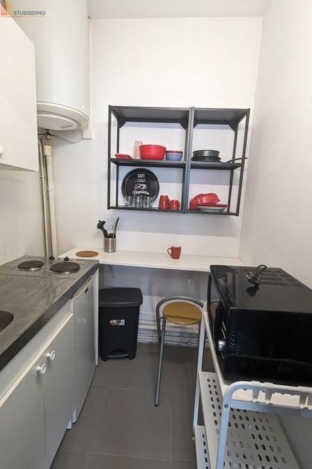 Studio meublé 20m² Lille centre - Meublé, rue calme - Photo 2