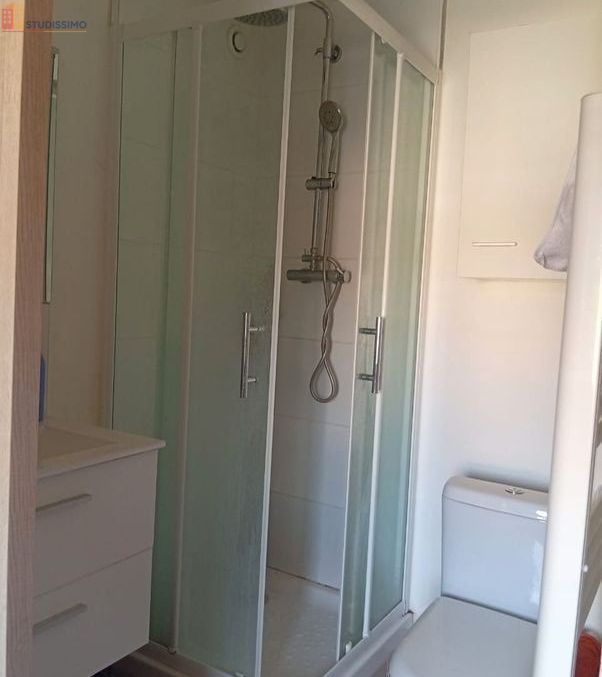 Studio meublé 16m² Loos - Proche gare, calme - Photo 1