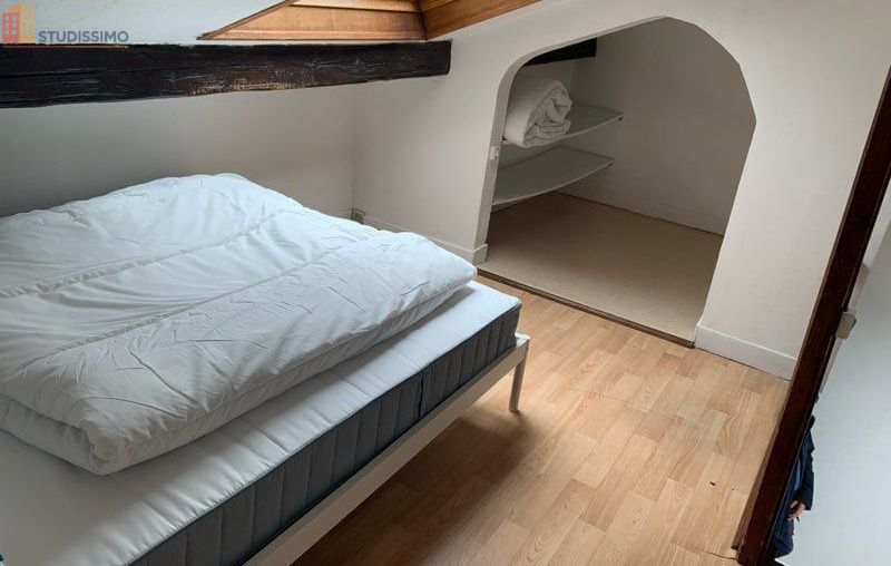 Studio meublé 35m² Lille Sébastopol - Meublé, chambre séparée - Photo 1