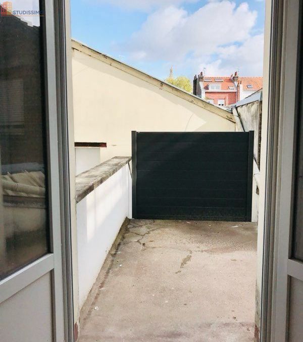 Studio meublé 16m² Lille Sébastopol - Lumineux, terrasse - Photo 1
