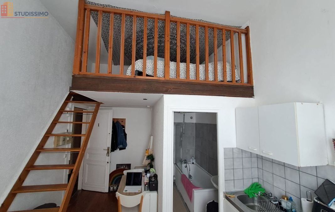 Studio 26m² Lille 59000 - Atipique, meublé - Photo 2