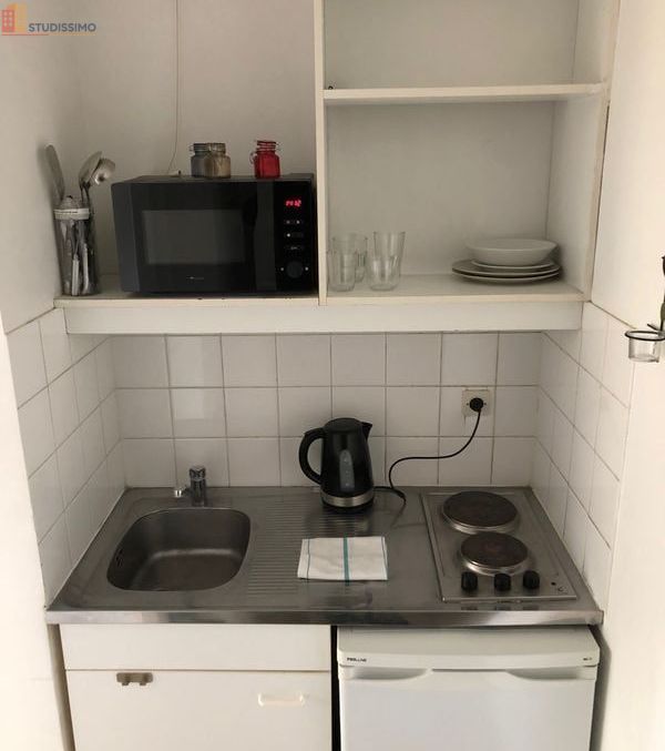 Studio meublé 18m² Lille 59800 - Meublé, étage élevé - Photo 4