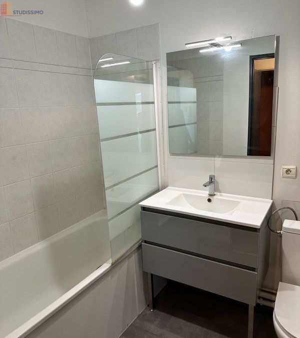 Studio meublé 26m² Lambersart - Lumineux, 2e étage - Photo 2