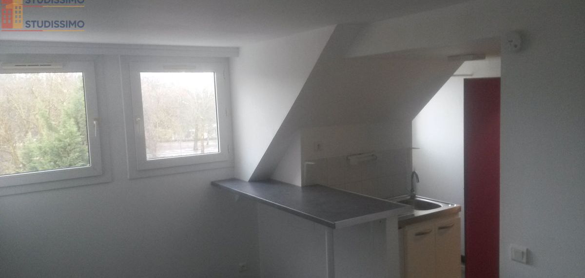 Studio meublé 22m² Lille 59800 - Lumineux, 5e étage - Photo 1