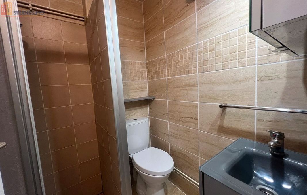 Studio 21m² Valenciennes - Proche gare, meublé, wifi compris - Photo 2