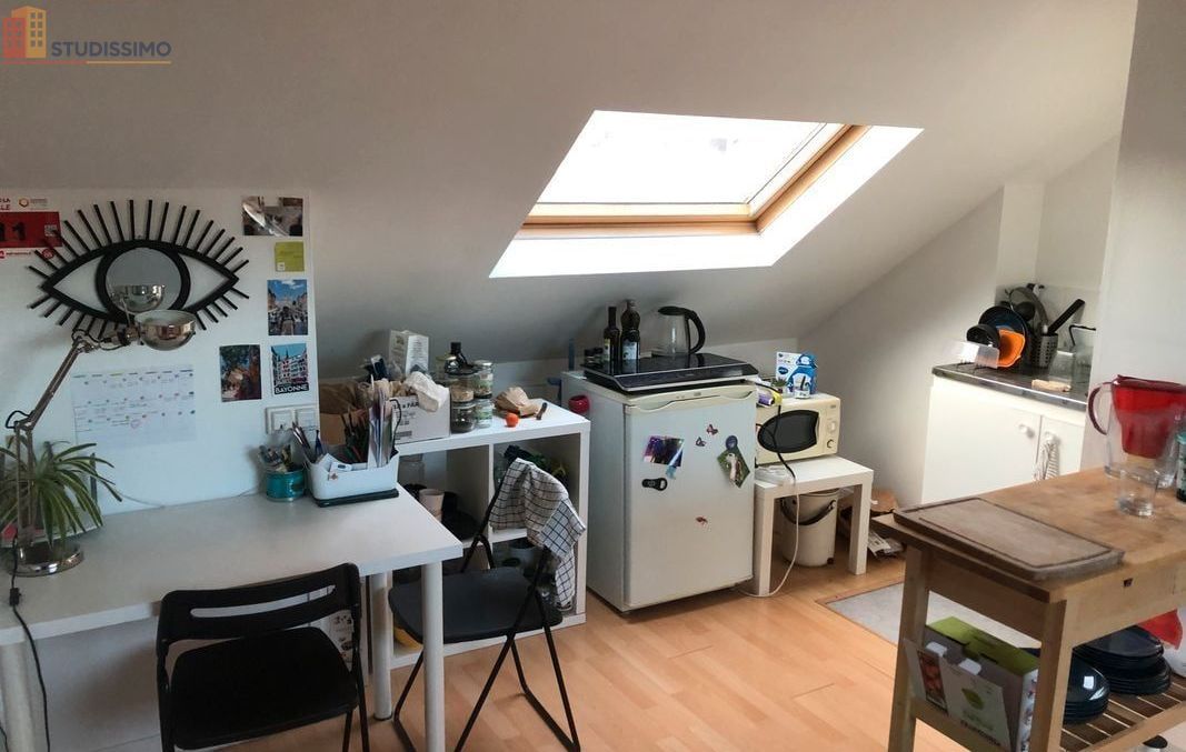 Studio meublé 18m² Lille centre - Lumineux, 4e étage - Photo 2