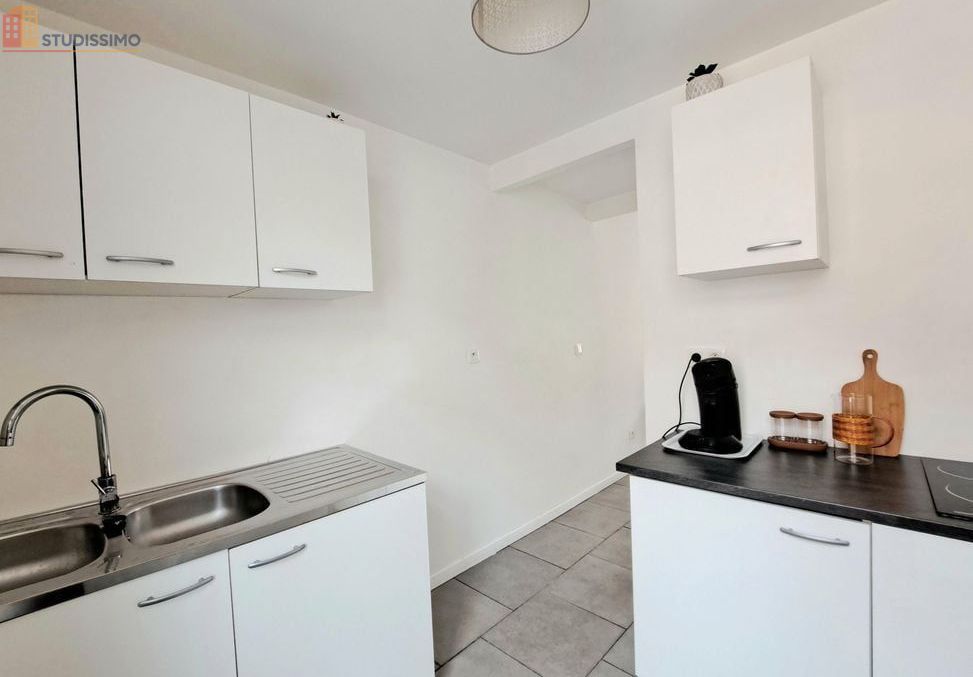 Studio meublé 27m² Croix 59170 - Proche métro, lumineux - Photo 3