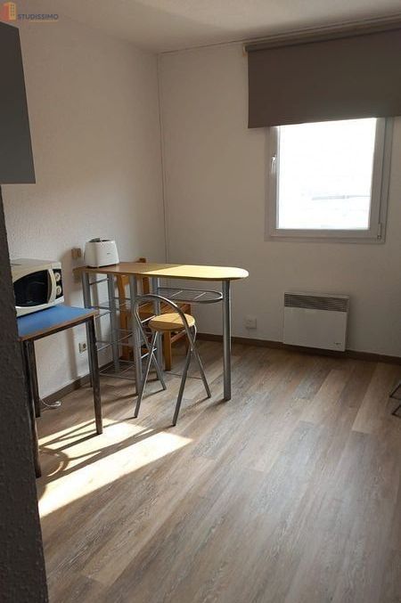 Studio meublé 18m² Lille 59800 - Meublé, 3e étage - Photo 4