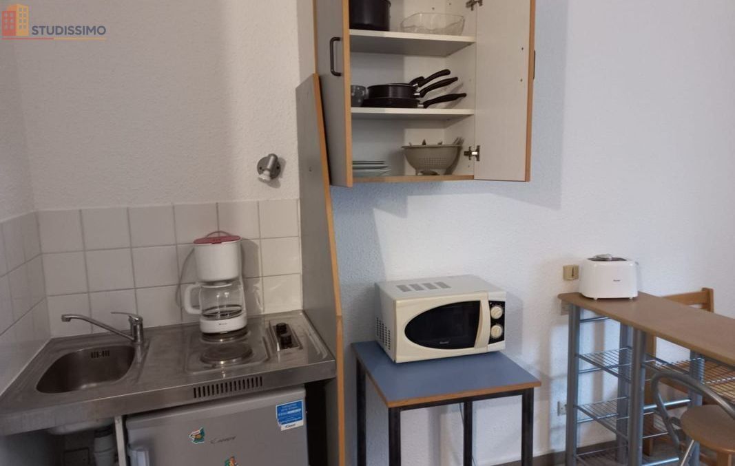 Studio meublé 18m² Lille 59800 - Meublé, 3e étage - Photo 1