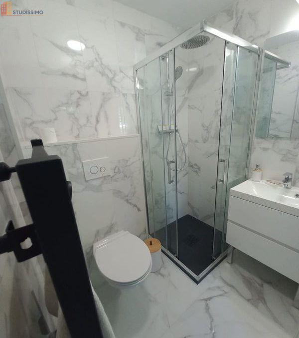 Studio meublé 24m² Lille - Rénové, parking couvert - Photo 1