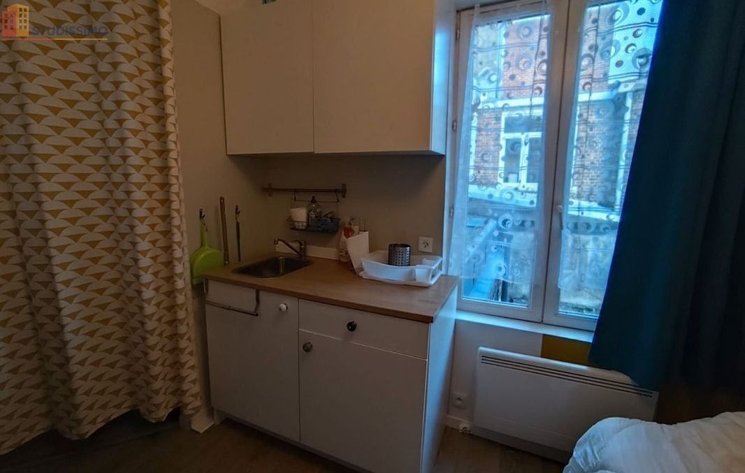 Studio meublé 12m² Lille centre - Indépendant, 1er étage - Photo 1