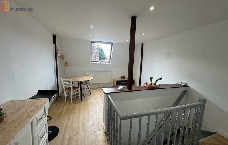 Studio à Croix