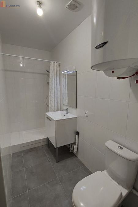 Studio 22m² Lille centre - Entièrement rénové - Photo 2