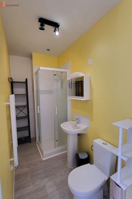 Studio 120m² Loos 59120 - Meublé, salle d'eau privative - Photo 5