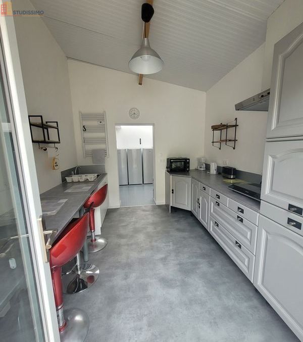 Studio 120m² Loos 59120 - Meublé, salle d'eau privative - Photo 1