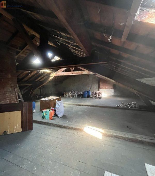 Studio 100m² Annonay 07100 - À aménager, dernier étage - Photo 1