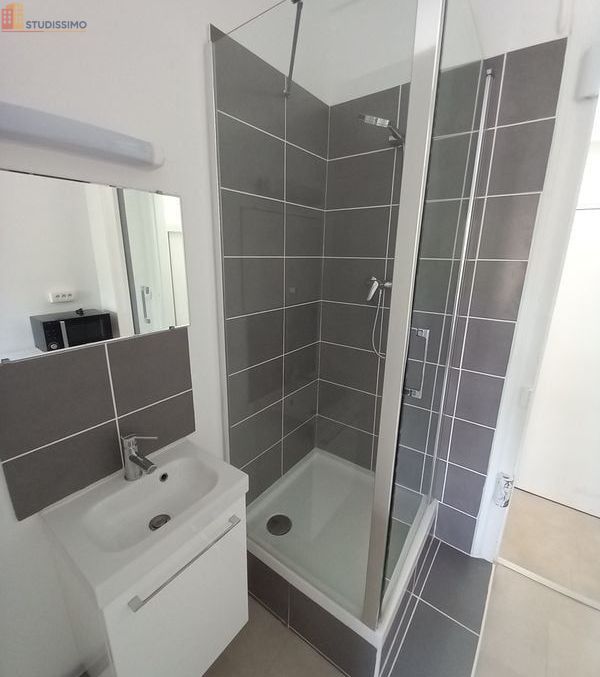 Studio meublé 15m² Lille 59800 - Proche La Catho, disponible - Photo 2