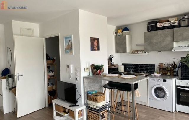 Studio 27m² Lille 59000 - Meublé, dernier étage - Photo 2