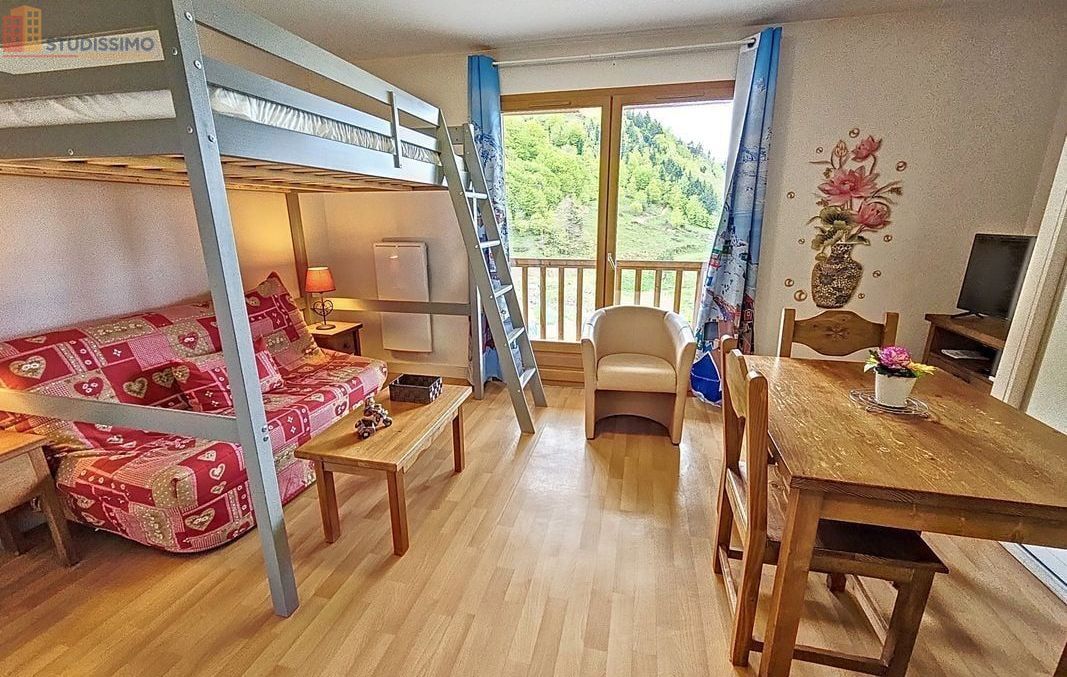 Studio à Ustou