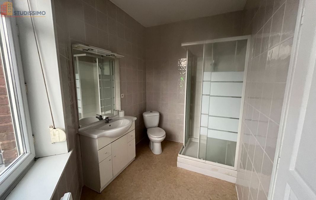 Studio 27m² Roubaix 59100 - Grand, lumineux - Photo 3