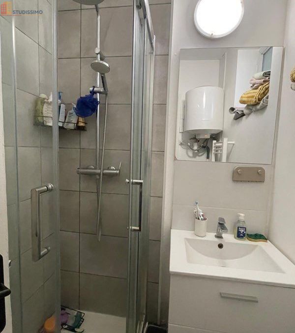 Studio 29m² Lille 59000 - Proche universités, meublé - Photo 1