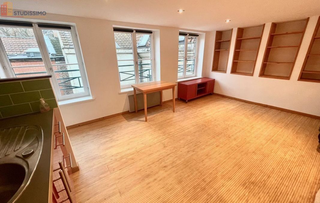 Studio meublé 26m² Lille 59800 - Vieux-Lille, lumineux - Photo 2